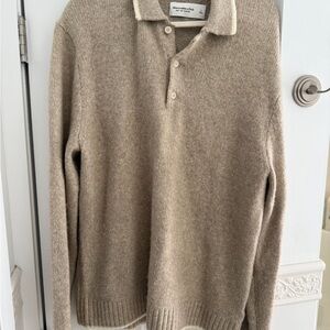 Abercrombie & Fitch Men's Tan Sweater
